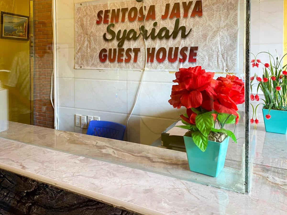 Sentosa Jaya Guest House Near Rs Hermina Medan Redpartner Extérieur photo